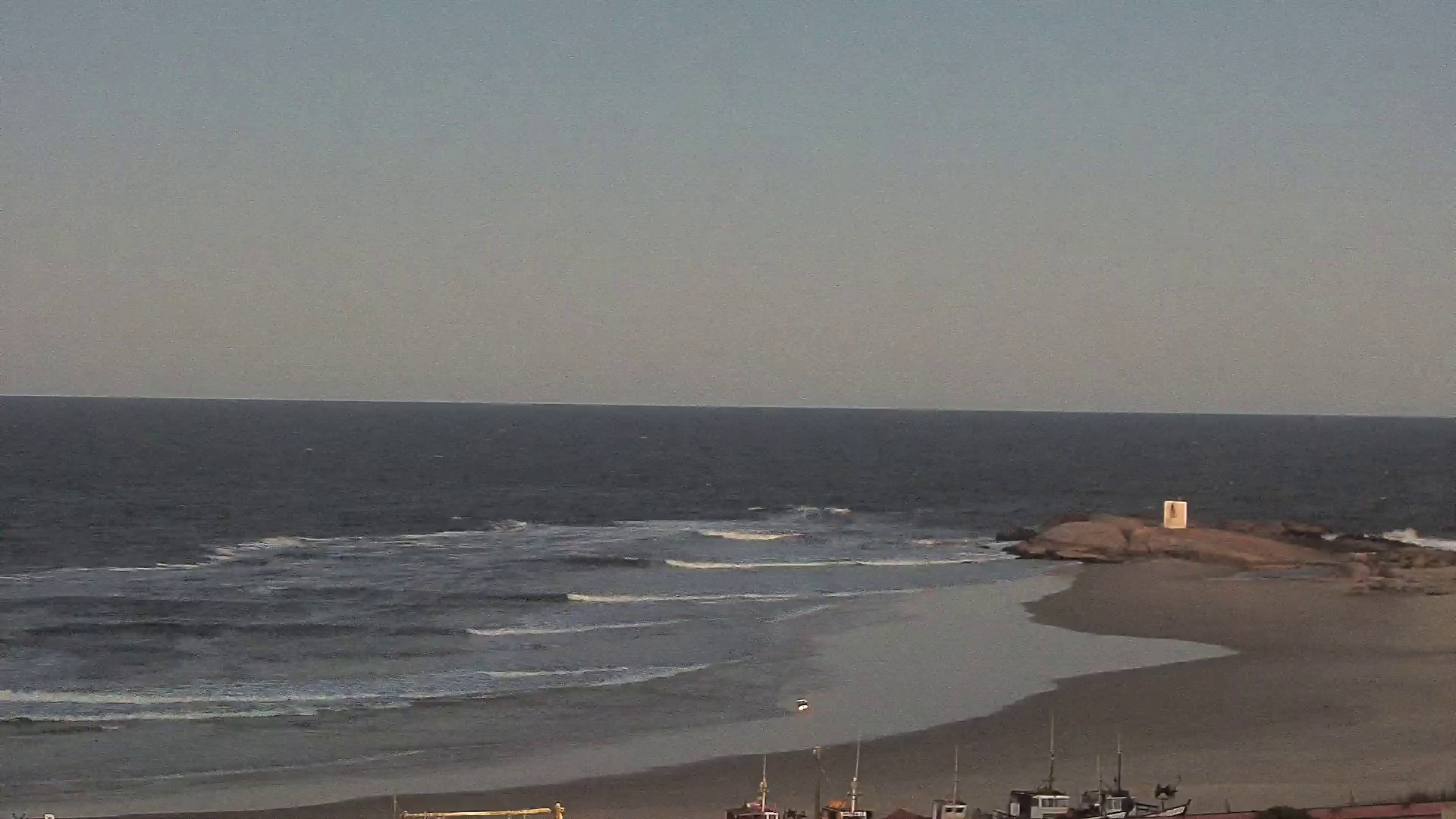 Latest snapshot from the Los Pescadores, Punta del Diablo 1 cam