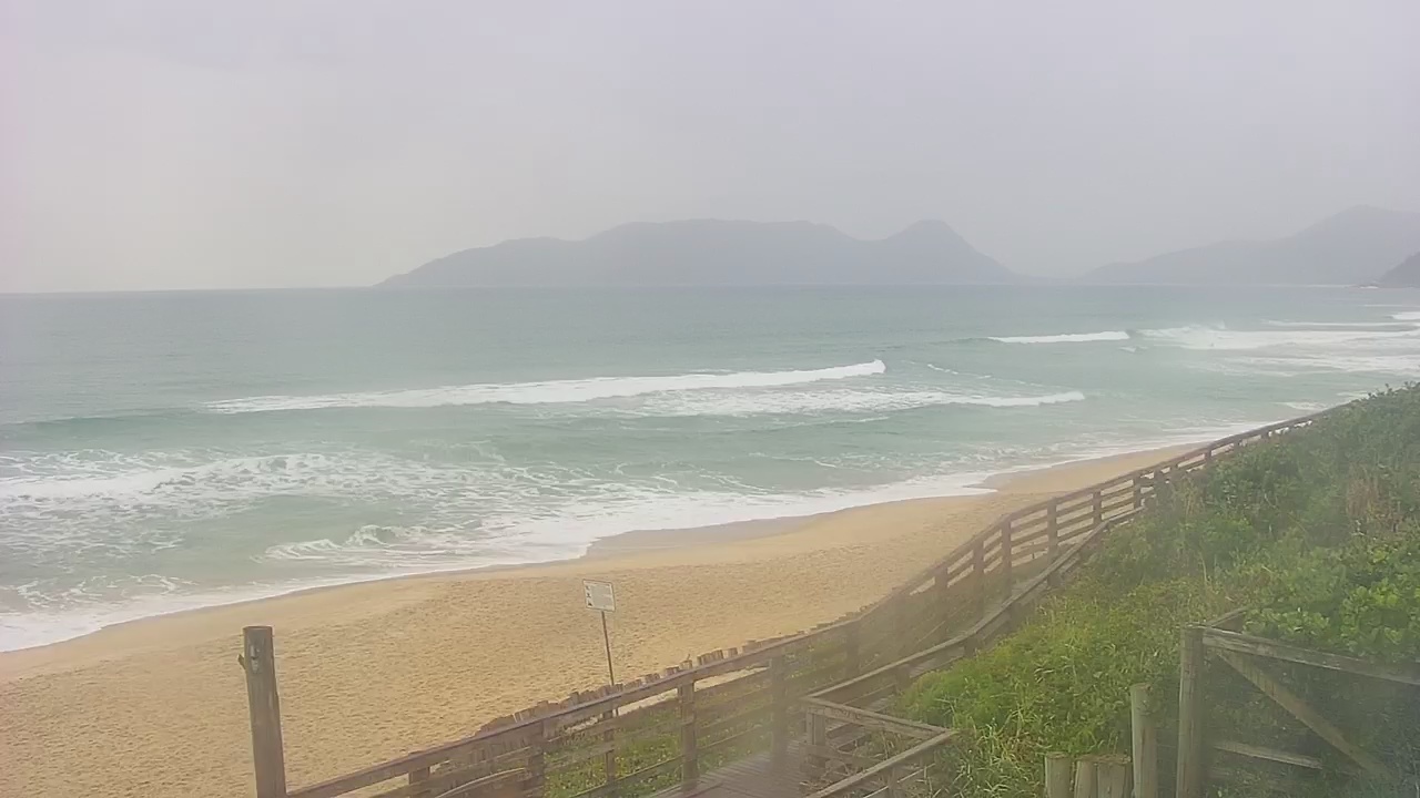 Latest snapshot from the Lomba do Sabão, Florianópolis cam