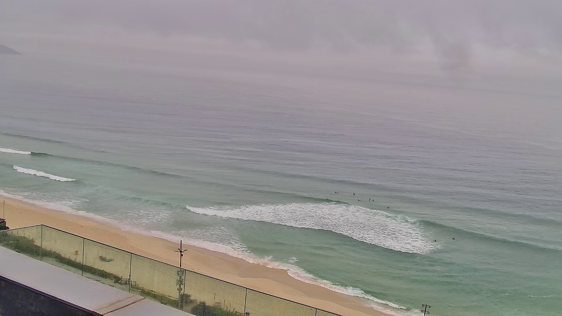 Latest snapshot from the Posto 7, Barra da Tijuca cam